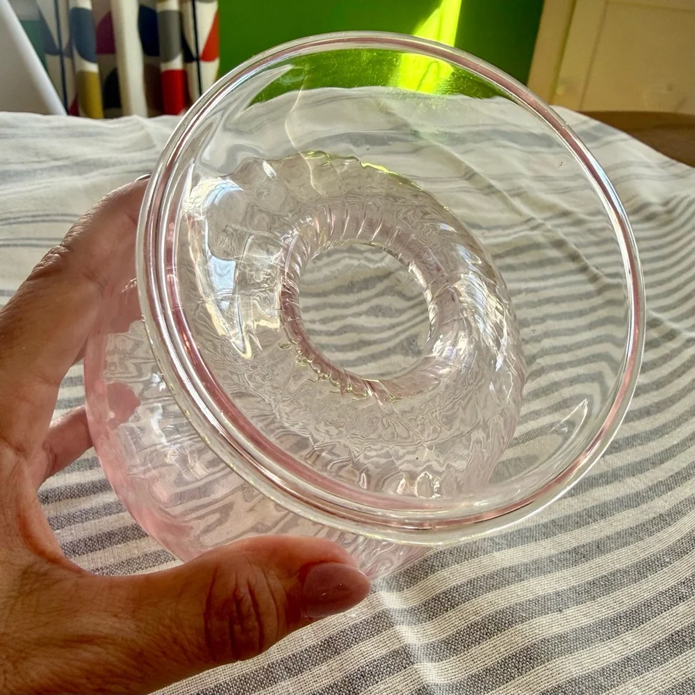 Vintage Powder Pink Swirl Glass Vase - Picture 6 of 6